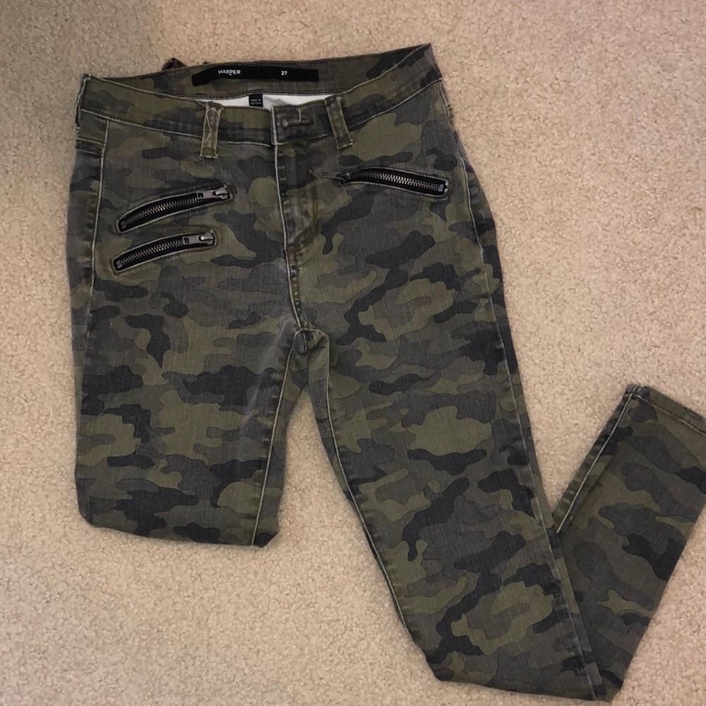 Francesca’s camo jeans!!